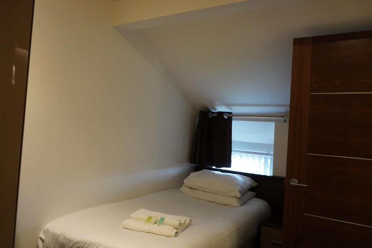 The Marlborough Hotel Waterloo Екстер'єр фото