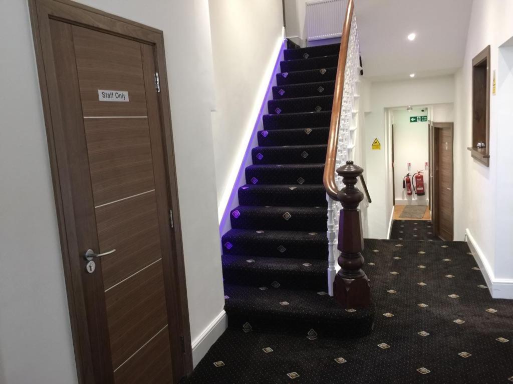 The Marlborough Hotel Waterloo Екстер'єр фото