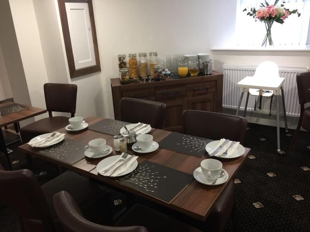 The Marlborough Hotel Waterloo Екстер'єр фото