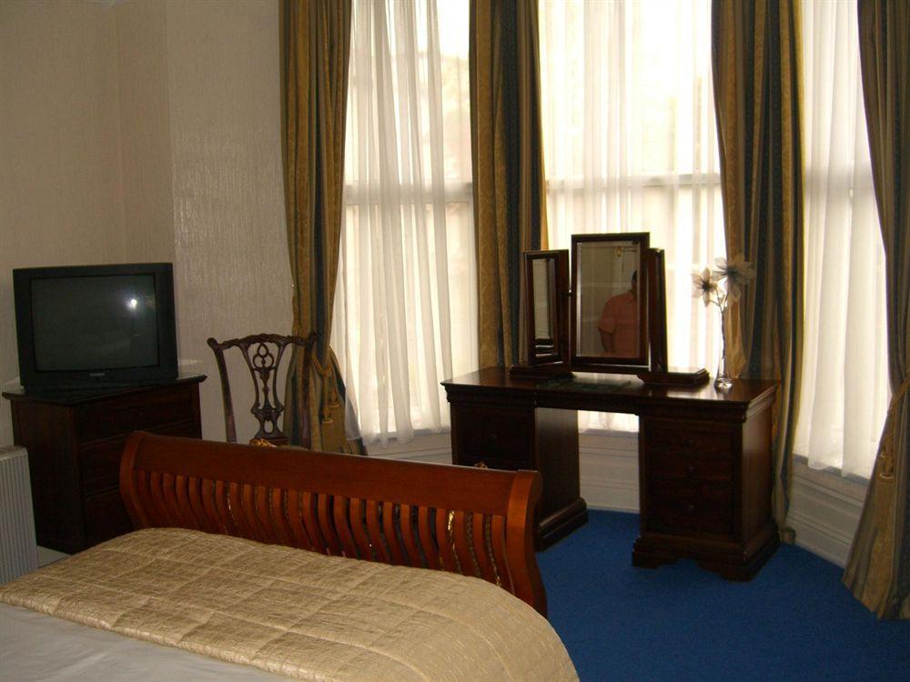 The Marlborough Hotel Waterloo Екстер'єр фото
